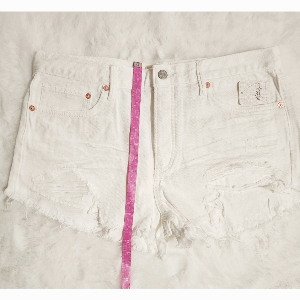 Free People short white jeans - Picture 6 of 8
